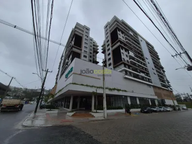 Apartamento com 2 Quartos para alugar, 68m² no Roçado, São José