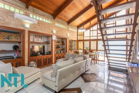 Casa com 3 Quartos à venda, 229m² no Praia do Arrastão, São Sebastião