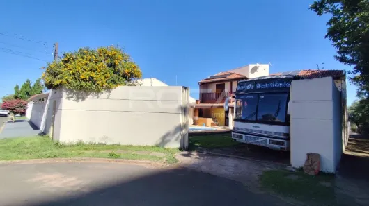 Casa de Condomínio com 3 Quartos para alugar, 282m² no Parque Fehr, São Carlos