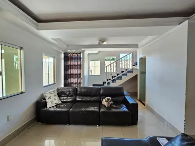 Casa com 4 Quartos à venda, 156m² no Jardim Planalto, Goiânia