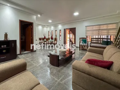 Casa com 4 Quartos à venda, 289m² no Guará II, Brasília