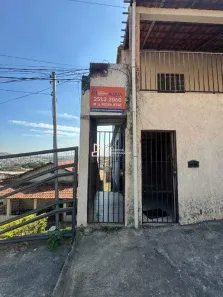 Casa com 2 Quartos para alugar, 74m² no Petrópolis (Barreiro), Belo Horizonte
