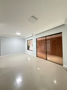 Casa de Condomínio com 3 Quartos para alugar, 120m² no Lagoa Salgada, Feira de Santana
