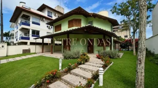 Casa com 4 Quartos para alugar, 250m² no Jurerê, Florianópolis