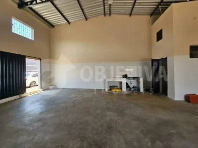 Galpão/Depósito/Armazém para alugar, 140m² no São Jorge, Uberlândia