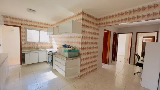 Sobrado com 3 Quartos à venda, 127m² no Bortolândia, São Paulo