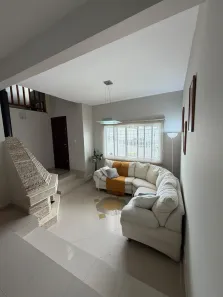 Sobrado com 4 Quartos à venda, 166m² no Xaxim, Curitiba