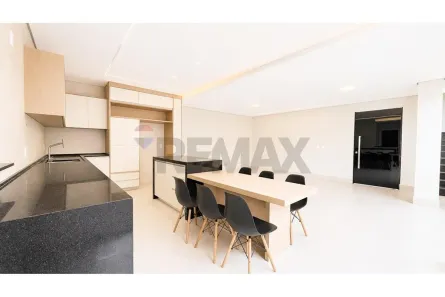 Casa com 4 Quartos à venda, 245m² no Guará II, Brasília
