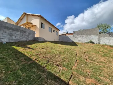 Casa com 3 Quartos à venda, 72m² no Santo Antonio, São Joaquim de Bicas