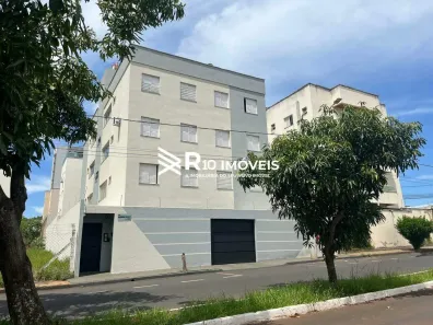 Apartamento com 2 Quartos para alugar, 55m² no Santa Mônica, Uberlândia