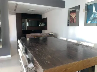 Apartamento com 3 Quartos para alugar, 104m² no Centro, Balneário Camboriú