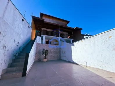 Sobrado com 3 Quartos à venda, 256m² no Cidade Jardim, Caraguatatuba