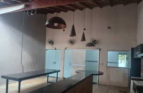 Casa de Condomínio com 3 Quartos à venda, 140m² no Aclimação, Uberlândia