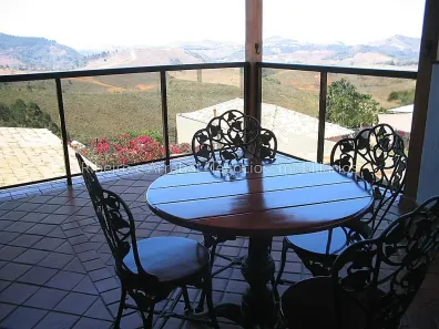Casa com 4 Quartos à venda, 1000m² no Parque Jardim da Serra, Juiz de Fora
