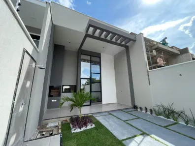 Casa com 3 Quartos à venda, 110m² no Lagoa Redonda, Fortaleza