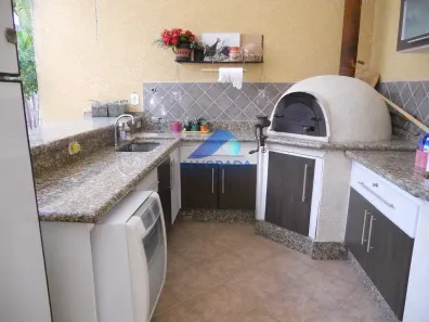 Sobrado com 4 Quartos à venda, 200m² no Loteamento Urbanova II, São José dos Campos