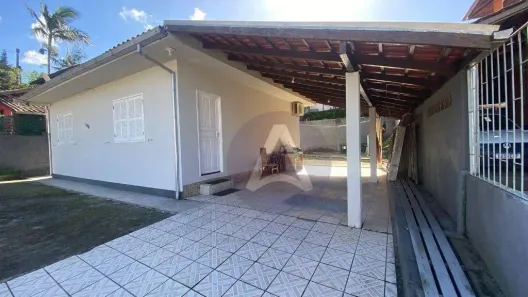Casa com 2 Quartos à venda, 100m² no Lagoa da Conceição, Florianópolis
