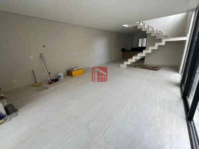 Casa com 4 Quartos à venda, 335m² no Cabral, Contagem