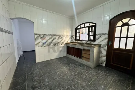 Casa com 2 Quartos para alugar, 80m² no Vila Tavares, Mauá