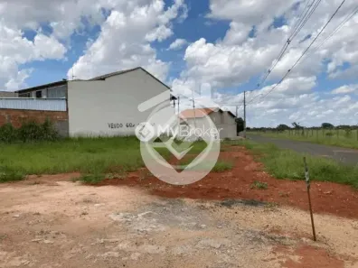 Lote/Terreno para alugar, 632m² no Novo Mundo, Uberlândia