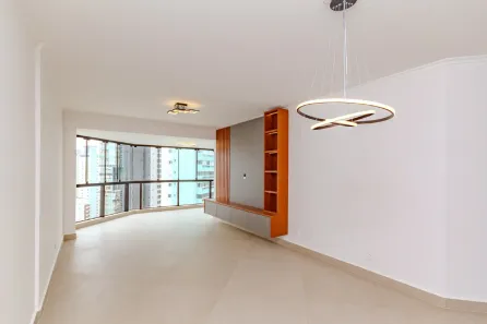 Apartamento com 3 Quartos para alugar, 178m² no Centro, Balneário Camboriú