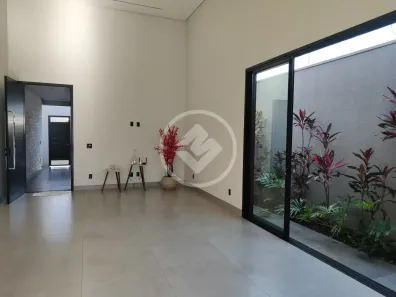 Casa com 3 Quartos à venda, 300m² no Novo Mundo, Uberlândia