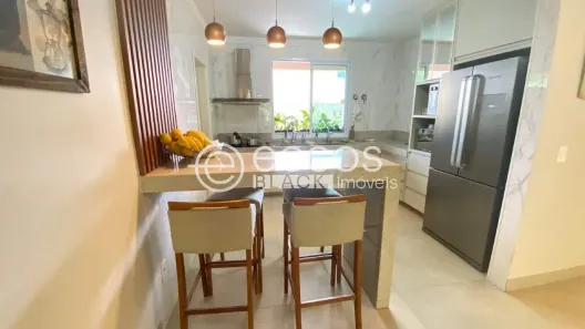 Casa com 4 Quartos à venda, 377m² no Cidade Jardim, Uberlândia