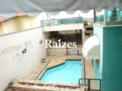 Casa com 6 Quartos à venda, 494m² no Fundinho, Uberlândia