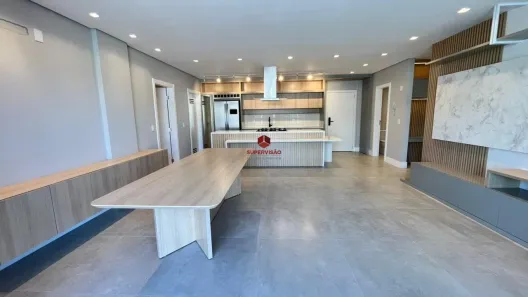 Apartamento com 3 Quartos à venda, 131m² no Jurerê, Florianópolis
