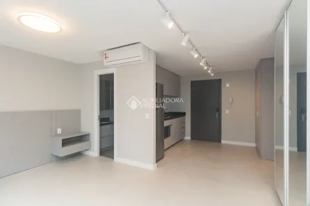 Apartamento com 1 Quarto para alugar, 38m² no Três Figueiras, Porto Alegre