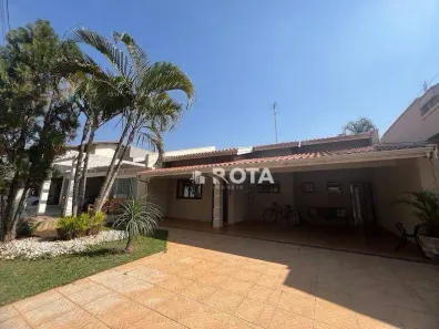 Casa de Condomínio com 3 Quartos à venda, 180m² no Parque Brasil 500, Paulínia