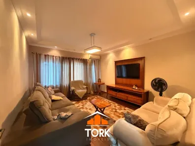 Casa com 4 Quartos à venda, 270m² no Jardim Bongiovani, Presidente Prudente