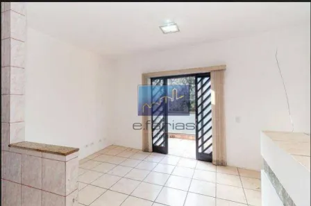 Casa com 2 Quartos para alugar, 150m² no Chácara Seis de Outubro, São Paulo