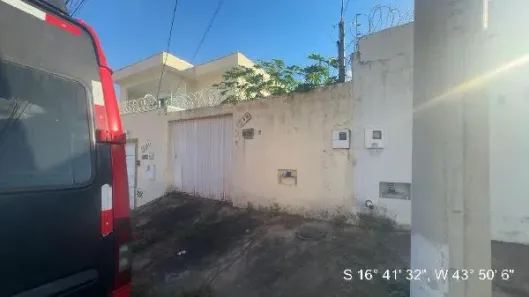 Casa com 2 Quartos à venda, 110m² no Planalto, Montes Claros