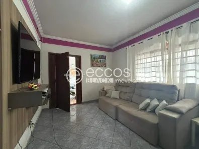 Casa com 3 Quartos à venda, 152m² no Segismundo Pereira, Uberlândia