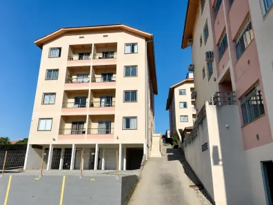 Apartamento com 2 Quartos à venda, 61m² no Serraria, São José