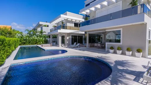 Casa com 9 Quartos à venda, 995m² no Jurerê Internacional, Florianópolis