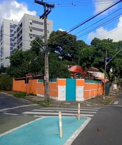 Casa com 4 Quartos para alugar, 250m² no Graças, Recife