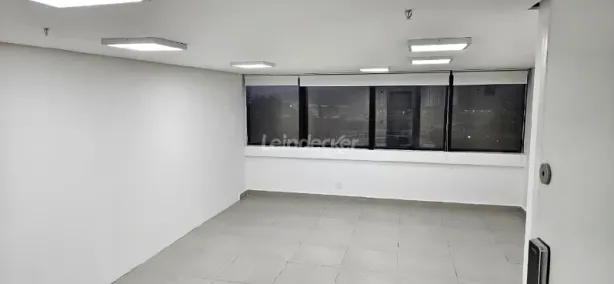 Sala Comercial para alugar, 37m² no Cristal, Porto Alegre