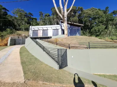 Casa de Condomínio com 3 Quartos à venda, 630m² no Albuquerque, Teresópolis