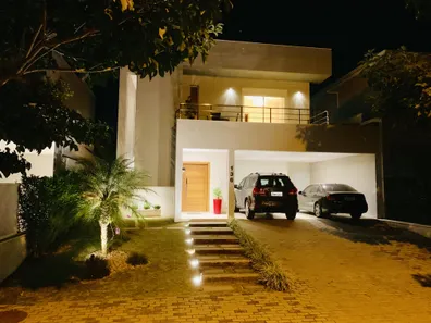 Casa de Condomínio com 3 Quartos à venda, 229m² no Condomínio Residencial Fazenda Santa Helena, Bragança Paulista