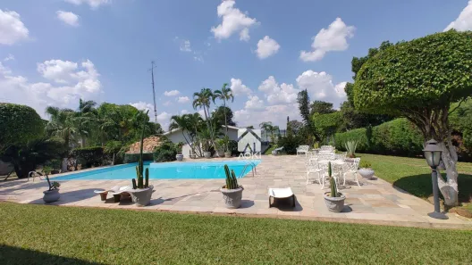 Fazenda/Sítio com 4 Quartos à venda, 680m² no Monte Carlo, Americana