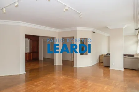 Apartamento com 3 Quartos à venda, 260m² no Higienópolis, São Paulo