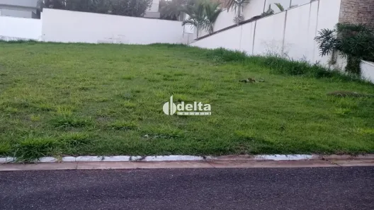 Lote/Terreno à venda, 487m² no Nova Uberlândia, Uberlândia