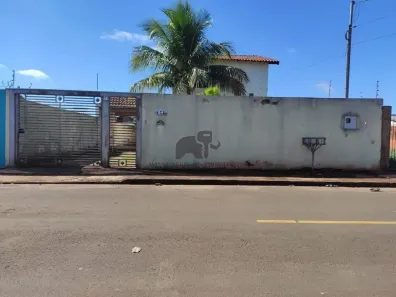 Sobrado com 3 Quartos à venda, 165m² no Jardim Aero Rancho, Campo Grande