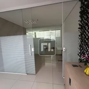 Sala Comercial para alugar, 42m² no Dezoito do Forte Empresarial/Alphaville., Barueri