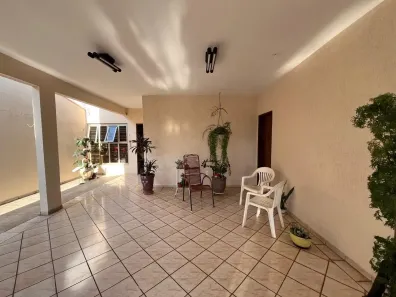 Casa com 3 Quartos à venda, 273m² no Jardim América, Goiânia