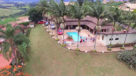 Fazenda/Sítio com 3 Quartos à venda, 3000m² no Centro, Extrema