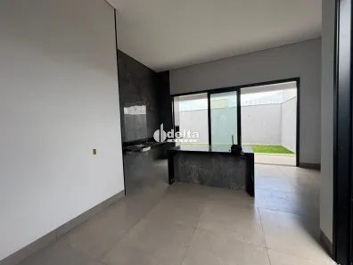 Casa com 3 Quartos à venda, 171m² no Grand Ville, Uberlândia