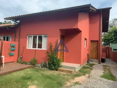 Casa com 2 Quartos para alugar, 60m² no Campeche, Florianópolis